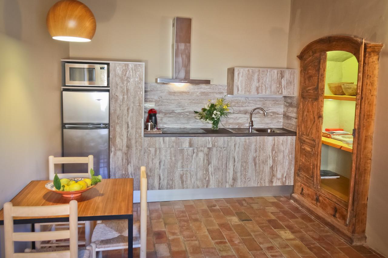 Apartamentos En La Rectoria De Regencos Ngoại thất bức ảnh